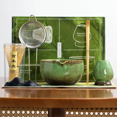 Produktbild von 7-teiliges Matcha-Set mit Keramiktasse und Schneebesen