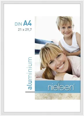 Obrázek produktu pro Hliníkový rám Nielsen Classic 21x29,7 cm bílý DIN A4 na výšku i na šířku