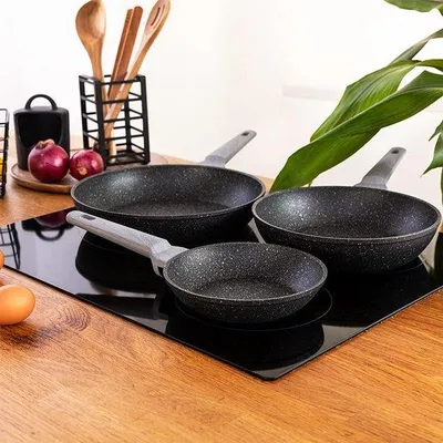 Produktbild von Famanu Pfannen Set mit Antihaftbeschichtung - 20/24/28 cm