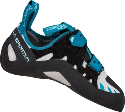 Kletterschuh "Tarantula Boulder Woman" von La Sportiva; schwarz mit blauen Akzenten und Klettverschluss.