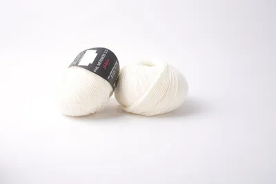 Imagen del producto de Hilo para tejer Phildar Merino 3,5, color crudo