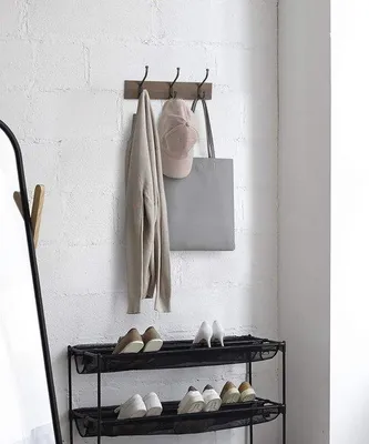 Image de Porte-manteau mural avec 3 crochets, en bois et métal aspect noyer, 34,3 x 34,3 x 11,7 cm