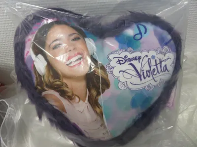 Produktbild von Violetta Herz-Dekokissen / Kissen