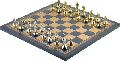 Immagine prodotto di Set di scacchi ROMAN in metallo da 5 cm + scacchiera in ecopelle blu e oro da 33x33 cm