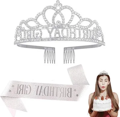 Produktbild von Verjaardagskroon tiara für Frauen und Mädchen | Sjerp & Strass Tiara-Set | Verjaardagssjerp und Tiara Haarband (Silber) | Groß Kunststoff-Material