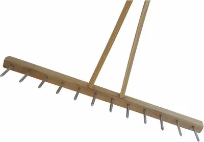 Image de Râteau de campagne Knabe avec dents en fer et manche en bois 2,8x160cm