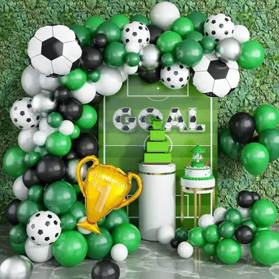 Immagine prodotto di Set di archi per decorazioni a tema calcio, 101 pezzi, ideale per feste di compleanno. Include palloncini a tema campione e trofeo