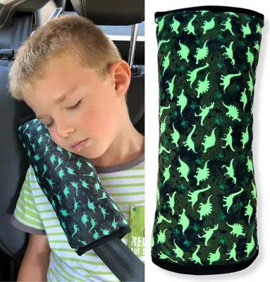 Produktbild von HECKBO Dino Auto Schlafkissen für Kinder - maschinenwaschbar – kuschelweich - hochwertiges Auto Gurtkissen, Gurtschoner, Gurtkissen, Gurtschutz, Auto Kissen, Reisekissen, Urlaub, für Jungen Jungs - 30cm x 12cm