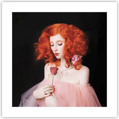 Produktbild von Poster - Poster ohne Rahmen - Erz Frau Rose - 40x40 cm - Wand Bild - Wanddeko - Wandbilder - Kunstposter - Wandposter - Bilder - Kunstdruck - Wanddekoration - Wandbild - P2XAC40x40-4369