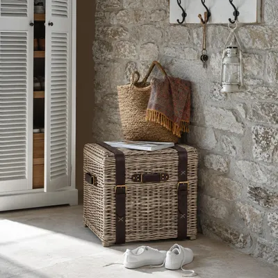 Image de Coffre de rangement en rotin MILO 55 cm Kubu Grey – coffre avec couvercle et espace de rangement | Solani Home