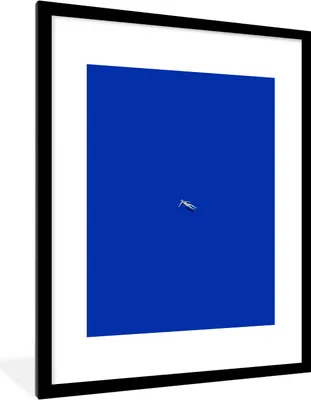 Produktbild von MuchoWow® Gerahmtes Poster Vintage - Blau - Frau 60x80 cm - Poster mit Schwarzem Bilderrahmen Wandposter Rahmen Foto Bilder - Wohnzimmer - Dekorationen - Prämie