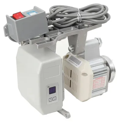 Produktbild von Elektromotor - Bürstenloser Motor - 550 W - 500–4500 U/min variable Drehzahl - 220–240 V EU-Stecker - Geräuscharm - 0,38 kg - Für Nähmaschinen