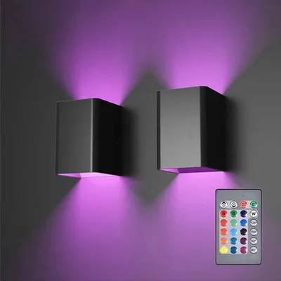 Image de Deux appliques murales LED modernes, noires, pour l'intérieur, avec télécommande, adaptées au salon, aux couloirs, etc., couleur de lumière : RGB.