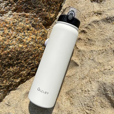 Produktbild von Edelstahl-Vakuum-isolierte Wasserflasche mit Strohhalm - 1 Liter - Auslaufsicher und geeignet für Sport, Camping und Radfahren