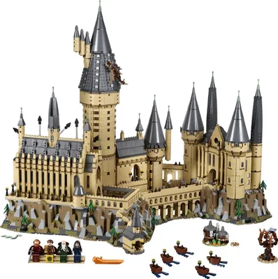 Produktbild von LEGO Harry Potter Schloss Hogwarts, Schloss Spielzeug, Sammlerstück mit Minifiguren und vielen Details 71043