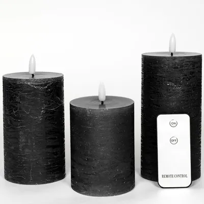 Produktbild von 3er Set Led Kerzen 7,5cm ø Kerze flackernde Flamme mit Fernbedingung SCHWARZ 15 cm + 12,5 cm + 10 cm Höhe, LED Kerzen mit Timerfunktion, 3 AAA Batterien nötig, LED Echtwachs Stumpenkerzen warmweiß