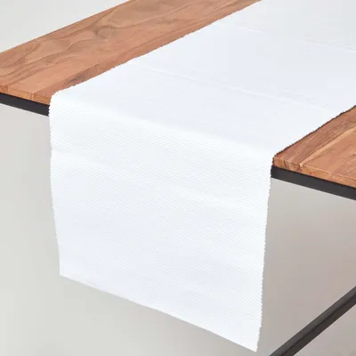 Produktbild von HOMESCAPES Tischläufer aus 100% Baumwolle, weiß