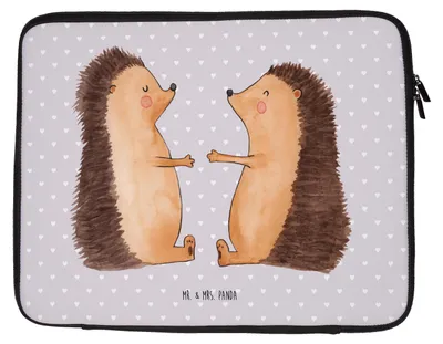 Produktbild von Mr. & Mrs. Panda Laptop Tasche Igel Liebe 33 x 42 cm - Grau Pastell - Geschenk, Hülle, Laptoptasche, Freundin, Verliebt, Case, Hochzeit, Hochzeitstag, Laptophülle