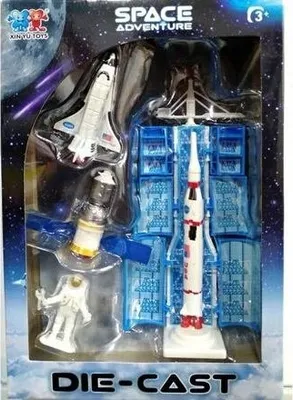 Produktbild von Weltraum-Set Spielzeug mit Rakete, Satellit (6x8 cm), Astronaut und Kontrollstation für Kinder ab 3 Jahren