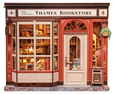 Produktbild von Thames Bookstore Book Nook – DIY Miniaturhaus Bausatz, 3D-Puzzle mit LED, Geschenk für Buchliebhaber, Cutebee