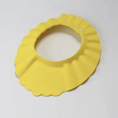 Immagine prodotto di Cappuccio doccia morbido per bambini – Cappuccio per la doccia per bambini – Giallo – Impedisce che lo shampoo entri negli occhi – Copricapo per la doccia – Regolabile – CHPN