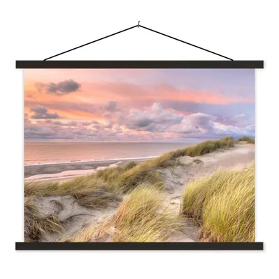 Produktbild von MuchoWow® Textilposter Strand - Meer - Düne - Sonnenuntergang 150x113 cm mit holzfarbenen Rahmen - Poster