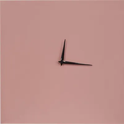 Obrázok produktu pre BELIANI Nástenné hodiny ružové železný rám 40 x 40 cm maľovaný povrch štvorcový tvar minimalistický dizajn moderný štýl dekorácie obývačka spálňa