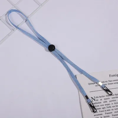 Zdjęcie produktu dla Elastyczny, regulowany pasek pod brodą do czapki, odpinany, wiatroodporny, z sznurkiem pod brodą, zapobiegający zgubieniu, z klipsami, kolor niebieski