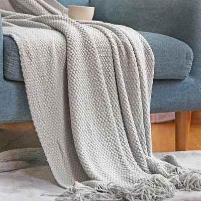 Produktbild von Gestrickte Decke mit Fransen und Textur 230x130cm