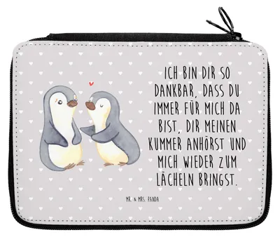 Produktbild von Mr. & Mrs. Panda Bleistiftetui Pinguine trösten - Grau Pastell - Geschenk, Federmappe, Freundin, Jahrestag, Etui für Stifte, Mitbringsel, Valentinstag, Schreibmappe