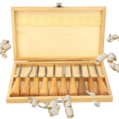 Immagine prodotto di Omgoods - Set di scalpelli per intaglio del legno, 10 pezzi - Elevata durezza - Manico ergonomico - Acciaio robusto - Custodia in legno - Design professionale - Set di scalpelli