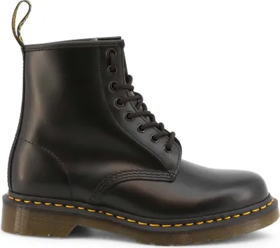 Produktbild von Kaufen Sie den Dr. Martens 1460 Smooth Schwarz bei Kicksshop. Kultiger schwarzer Uni-Stiefel mit 8-Loch-Schnürung und robuster AirWair-Sohle.