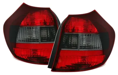 Für BMW 1er E81 E87 2003-01/2007 Rückleuchten Set Links + Rechts Rot / Schwarz in der Farbe Rot von AD TUNING GmbH & Co. KG