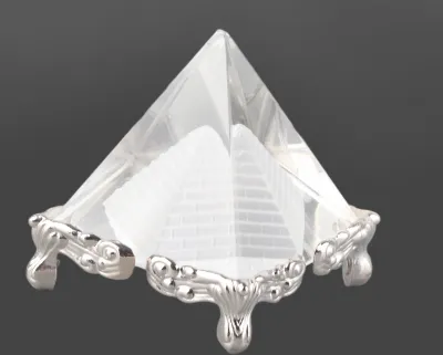 Obrázok produktu pre Krištáľová pyramída, kremenná pyramída, pyramídová rezba, pyramídová figúrka, pyramídová dekorácia