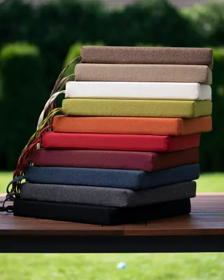 Produktbild von Sunnypillow 4er Set Stuhlkissen Polsterauflage Auflage für Stühle / Bänke in Haus und Garten Sitzkissen Sitzauflage Gartenkissen viele Farben zur Auswahl 40 x 40 x 5 cm Grün