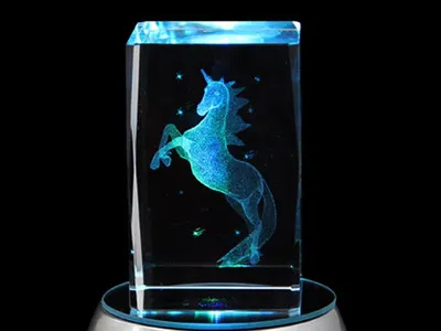 Produktbild von Kristall Quader Motiv Einhorn Farbe klar