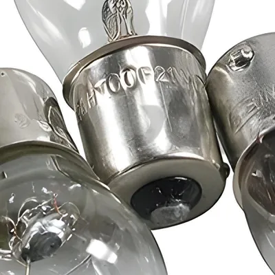 Obrázek produktu pro Sada blinkrů STR8, bílá, patice BA15S, 4 kusy: 2x 12 V, 10 W, 2x 12 V, 21 W, s homologační značkou (ABE)