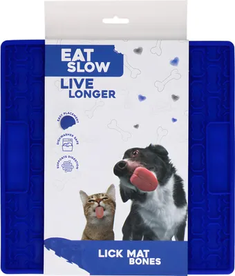 Image de Eat Slow Live Longer Tapis à lécher avec os bleu, dimensions : 21 x 21 cm