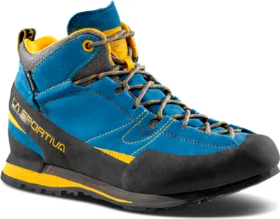 Boulder X Mid GTX von La Sportiva; blauer Zustiegsschuh für Herren mit gelben Akzenten und robuster Sohle.