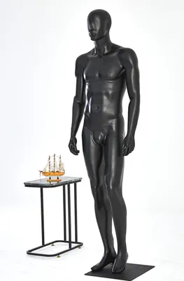 Produktbild von Schaufensterpuppe  M24-8 schwarz Mann stehend schwarz matt lackiert Nase Mund geformt Schick und Elegant Hochwertig