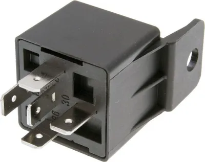 Obrázok produktu pre Relé diaľkového svetla 101_Octane, 12 V, 30 A, 5 pripojení, pre skútre Piaggio Zip 2 50 (2-taktné)