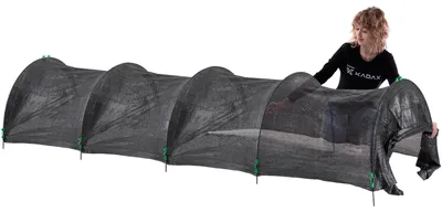 Obrázok produktu pre Záhradný skleník – tunel – 350 × 90 × 70 cm – pevná sieťovina z PE – ochrana proti UV žiareniu, slnku a krupobitiu – 1 fólia – čierna