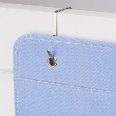 Produktbild von Blauer Aufhänger-Organizer mit 3 Taschen für Kinderzimmer