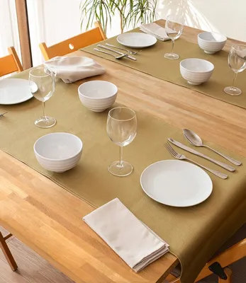 Produktbild von Monaco Tischläufer 140x45 cm – Kunstleder (vegan) – Gold