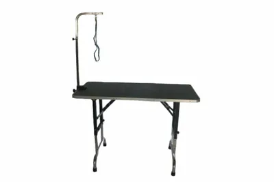 Produktbild von Hundepflegetisch mit einem Pflegearm – Arbeitsfläche 120 x 60 cm – Höhenverstellbar 64–91 cm – Mit Pflegeschlaufe – Für Hunde und Welpen – Hundepflege