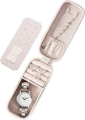 Zdjęcie produktu dla Uniqoos® Drewniana, vintage mini skrzynka na biżuterię z metalowym zamknięciem – wytrzymałe i wszechstronne pudełko do przechowywania biżuterii, idealne do przechowywania naszyjników i kolczyków, zestaw 4 sztuk