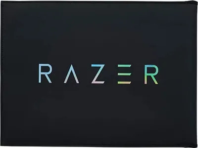Produktbild von Razer Protective Sleeve V2 – Schutzhülle für Notebooks und Laptops bis zu 13,3 Zoll (33,8 cm), Schwarz