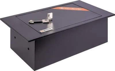 Productafbeelding van Famanu inbouwkluis met veiligheidsslot - Plat model, 4 liter - Robuuste uitvoering - Buitenmaten: 13 x 39 x 21 cm - Binnenmaten: 12 x 33 x 17 cm