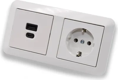Produktbild von EBROM USB-C und USB-A Unterputz Steckdose/Lader, 45+15 Watt Leistung – Schnellladefunktion für Wearables, Smartphones Tablets – mit Steckdose MEG2301-0319 in System M polarweiß glänzend