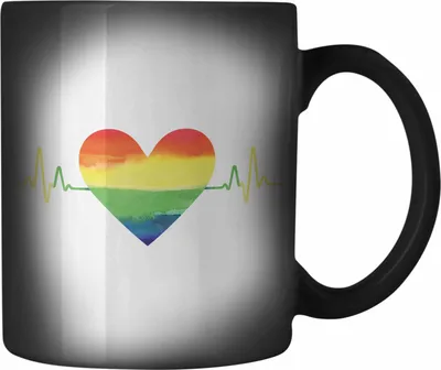 Produktbild von Trendation - Regenbogen Farbwechsel Zauber-Tasse Geschenk LGBT Schwule Lesben Transgender Grafik Pride Herzschlag (Schwarz)